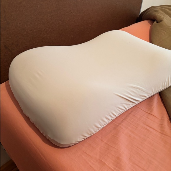 cushion lab: deep sleep pillow - Picture 10 of 10